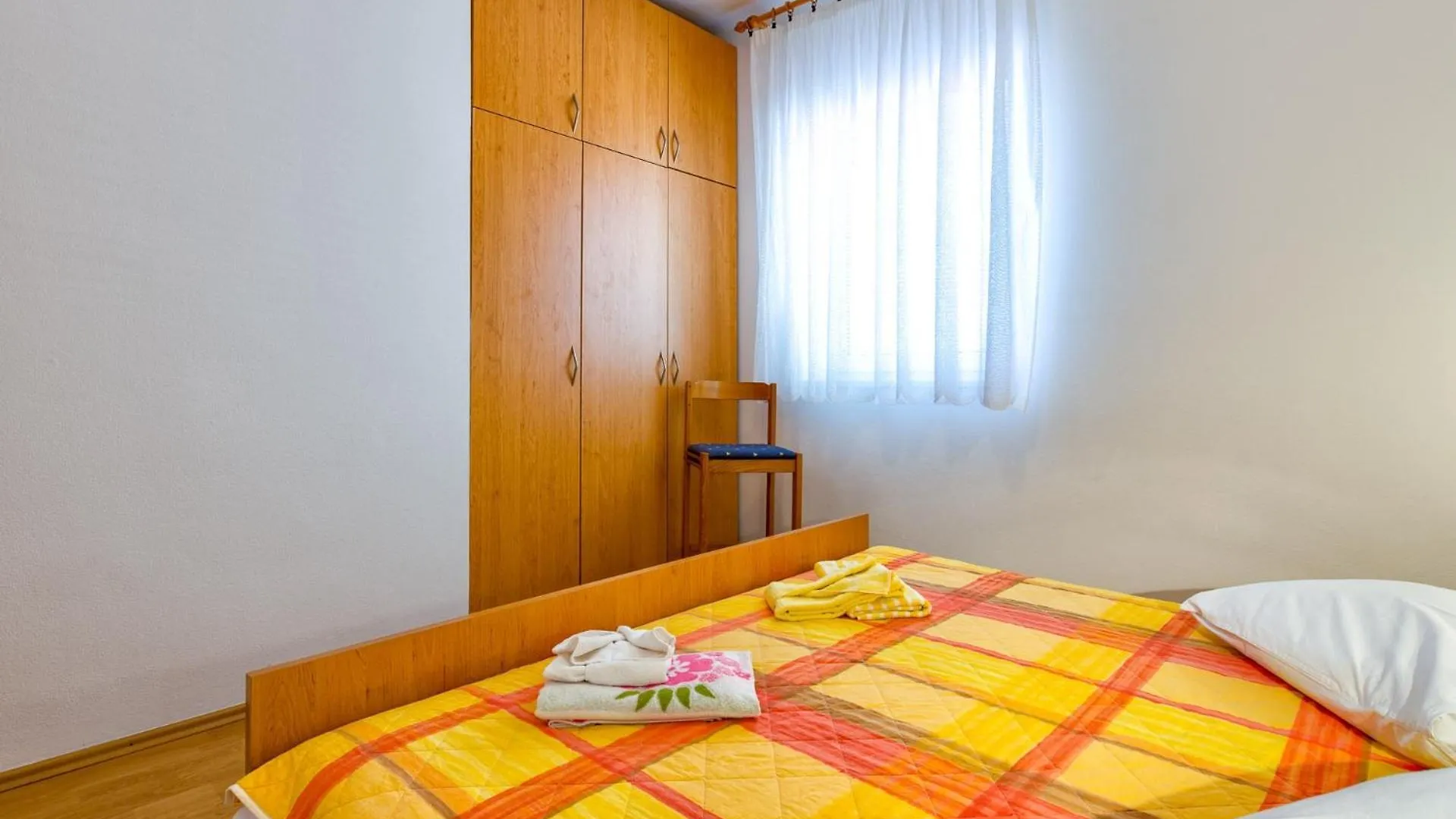 Apartments With A Parking Space Mali Lošinj