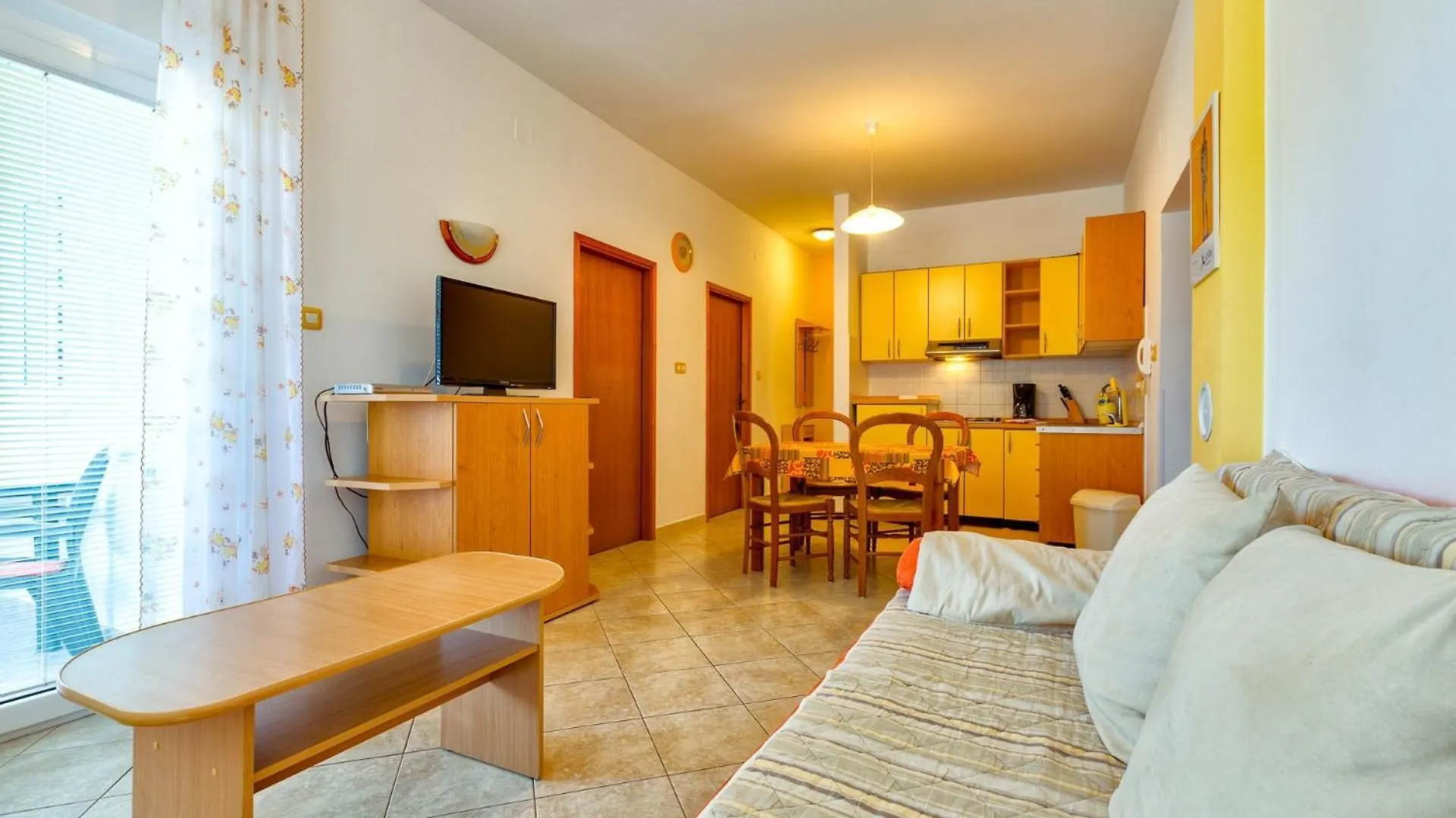 Apartments With A Parking Space Mali Lošinj 0*,