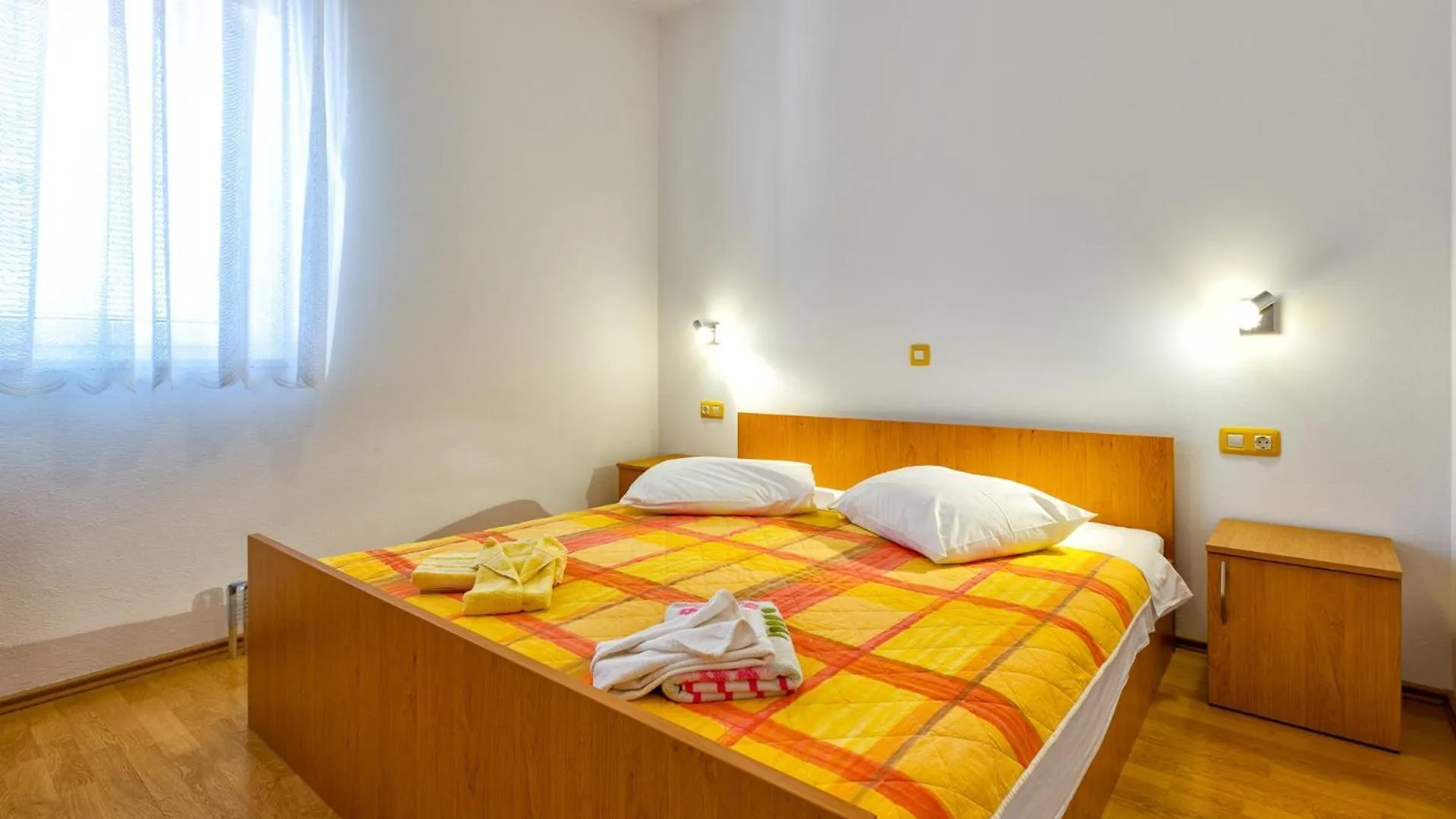 Apartments With A Parking Space Mali Lošinj Kroatien